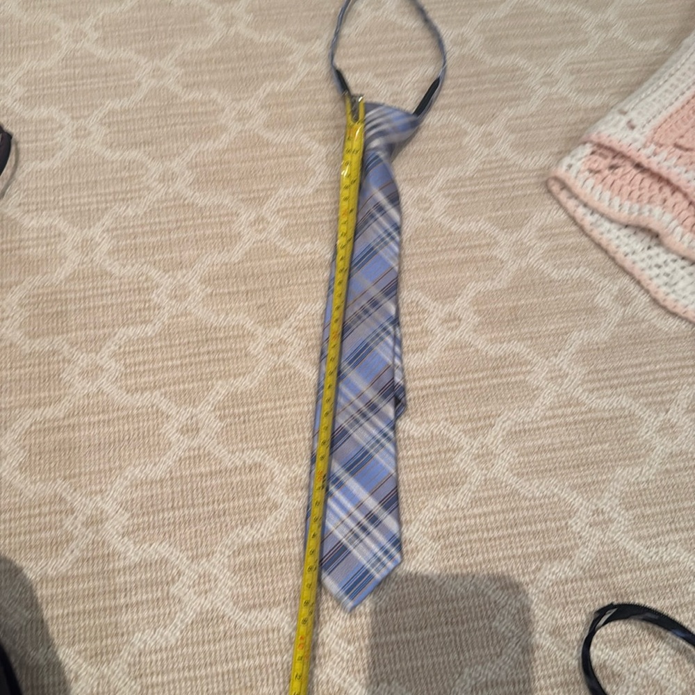 Joseph Lee zip tie light blue shades. Plaid excellent